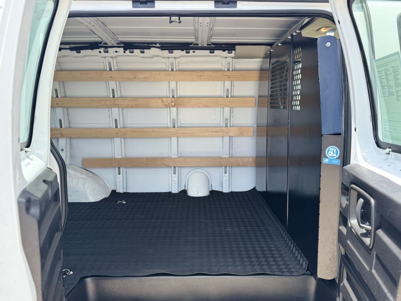 2024 GMC Savana Cargo 2500 Work Van