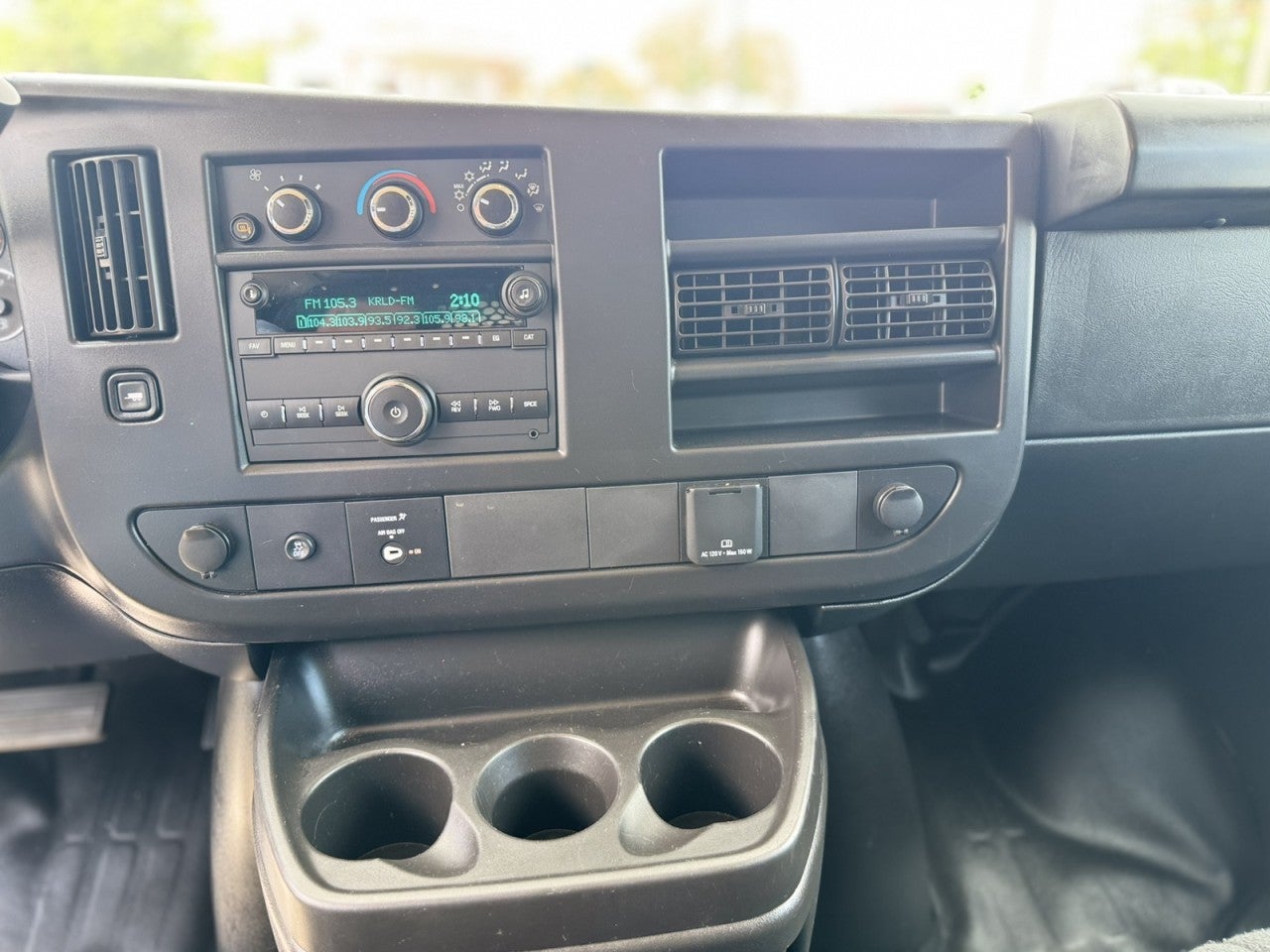 2024 GMC Savana Cargo 2500 Work Van