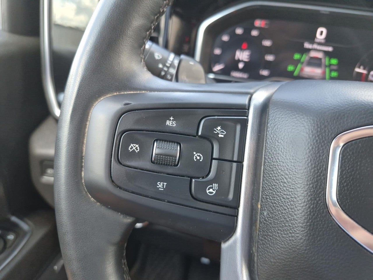 2024 GMC Sierra 1500 SLT - Photo 22