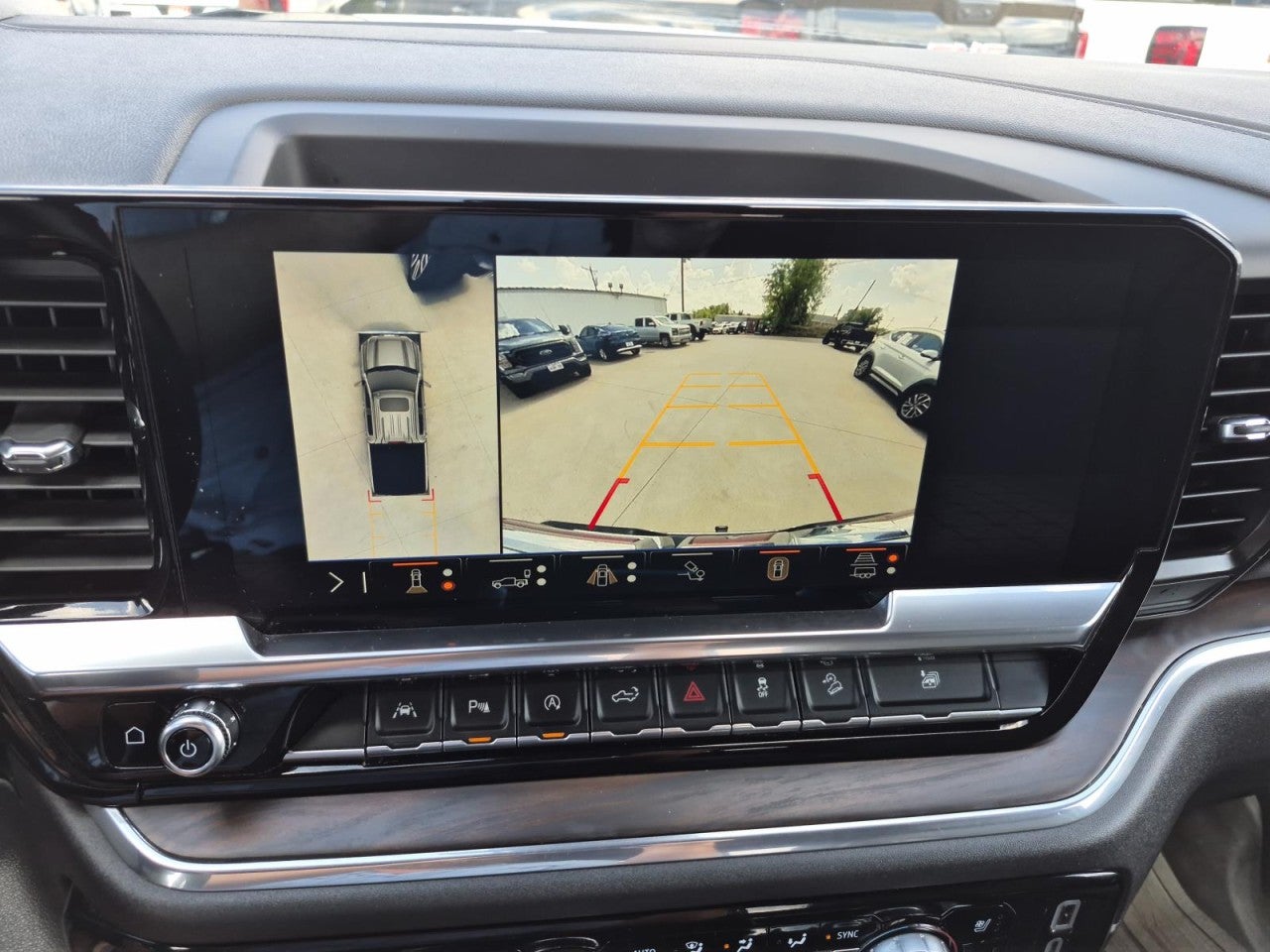 2024 GMC Sierra 1500 SLT - Photo 29